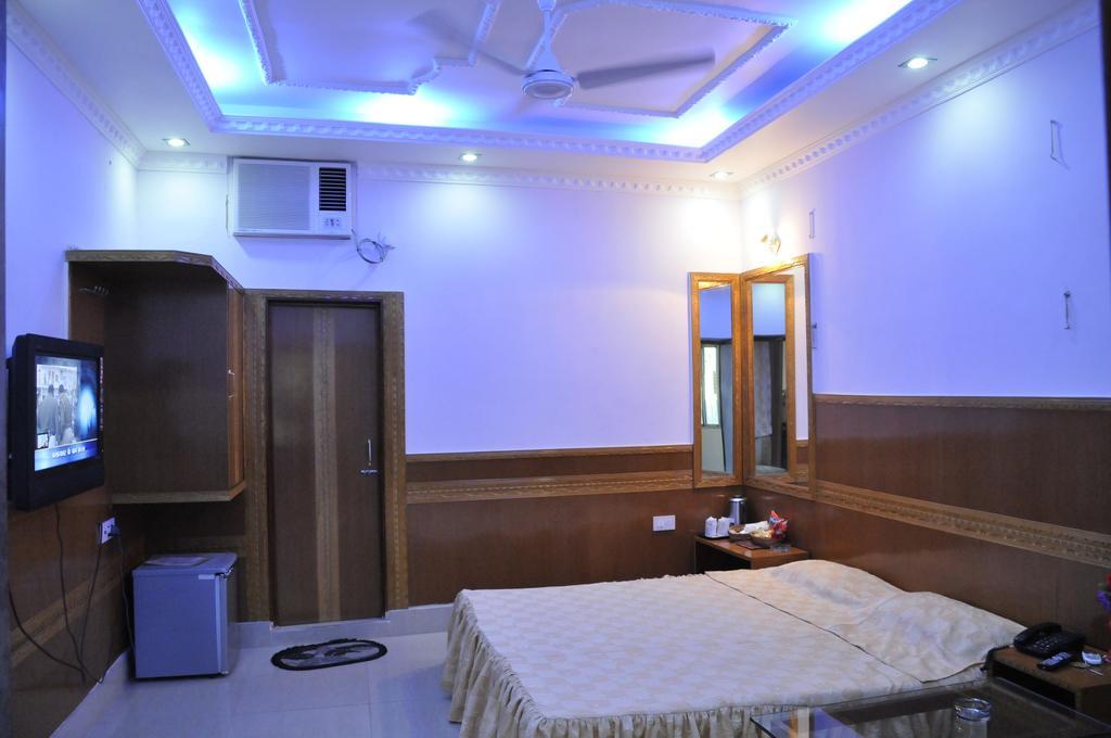Hotel Heera Calcutta  Camera foto
