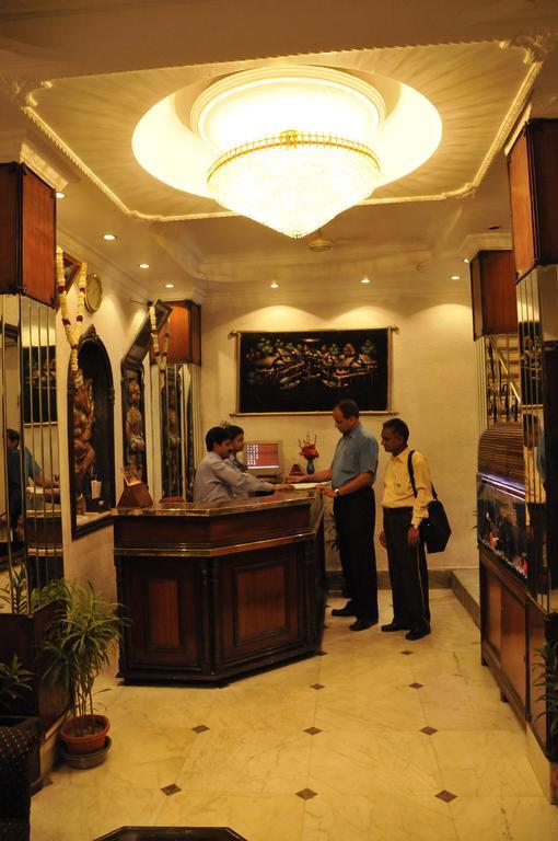 Hotel Heera Calcutta  Esterno foto