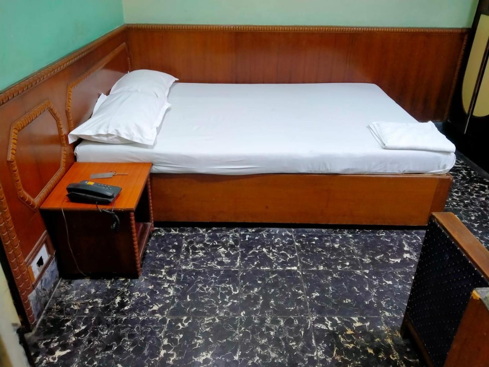 Hotel Heera Calcutta  Esterno foto