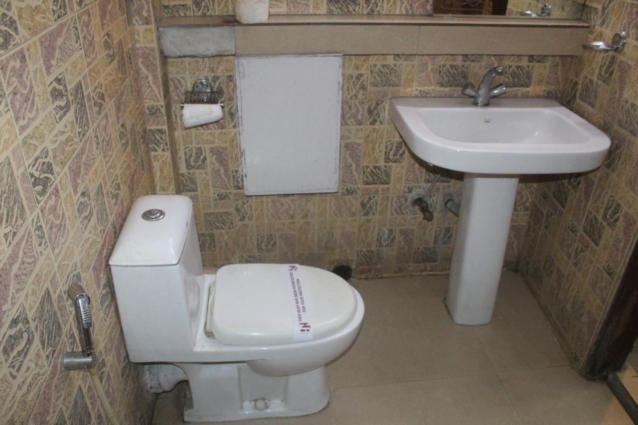 Hotel Heera Calcutta  Esterno foto