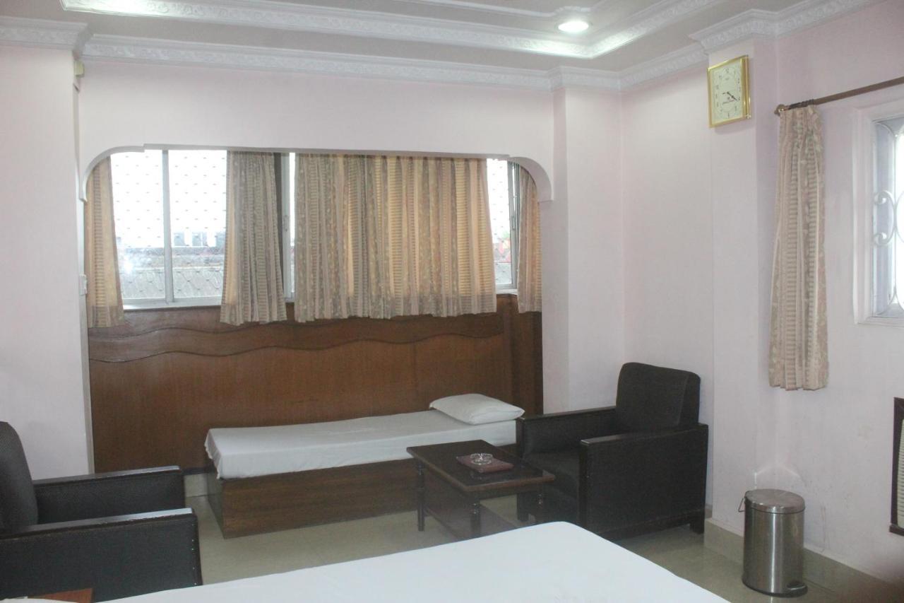 Hotel Heera Calcutta  Esterno foto