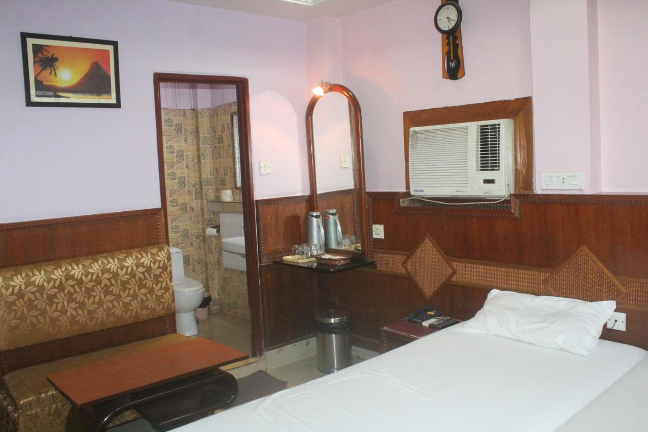 Hotel Heera Calcutta  Esterno foto