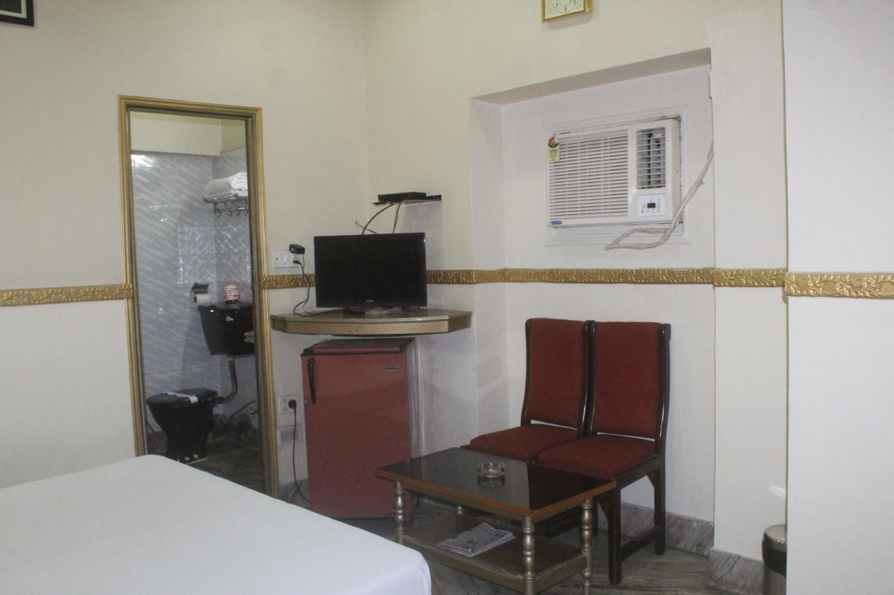 Hotel Heera Calcutta  Esterno foto